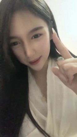 颜值爆表~【偷走一头猪】这么美也下海了 可惜了，从头到脚都长在了男人的审美上 截图14