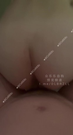 超极品媚黑人妻『Co668c』淫乱人妻被性欲冲昏头脑，只要是男人就可以操她，竟然约了在单位一直垂涎她的领导 截图11