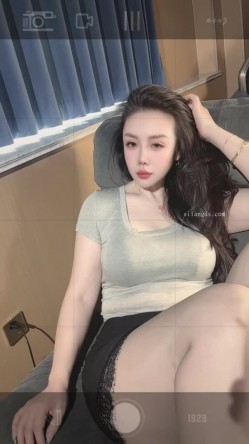 最新抖音泄密！大奶风骚熟女【小妈】骚舞自慰啪啪 截图14