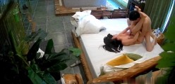 《黑客破解》小哥酒店约炮极品身材的女友 玩69啪啪一炮干了30分钟精力还是不错 截图9