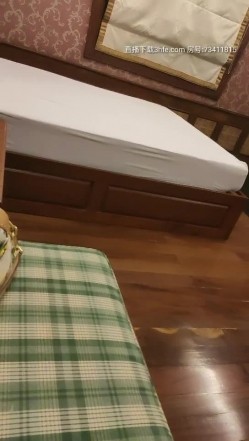 【情迷泰国性爱无极限】泰国真是男人的天堂 和老铁在泰国豪华国际休闲会所找两极品爆乳妞4P激情操 高清源码录制 截图15