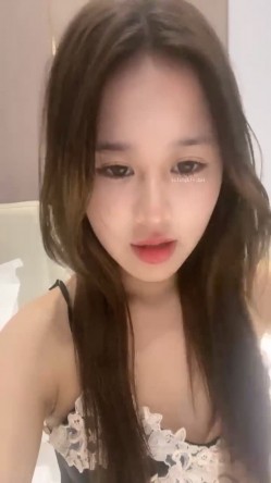 新人秀！~神仙级小仙女【李鹿林】，我的小女神在酒店被干了~痛心痛心，而且他妈的套也不带 截图12