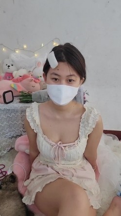 清纯学生妹，【18岁纯妹妹】，标准的甜妹儿，还有一副好身材，大奶子粉穴翘臀，9小时大放送 截图9
