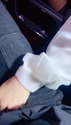 深夜户外与骚妇激情车震啪啪啪 对白精彩刺激，半推半就强上大屌插入就老实了 截图9