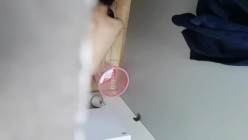 商场女厕近距离贴B拍多位美女嘘嘘 各种肥美的鲍鱼近在眼前 截图7