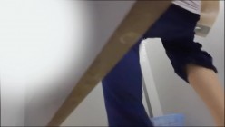 商场女厕近距离贴B拍多位美女嘘嘘 各种肥美的鲍鱼近在眼前 截图8