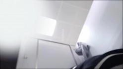 商场女厕近距离贴B拍多位美女嘘嘘 各种肥美的鲍鱼近在眼前 截图14