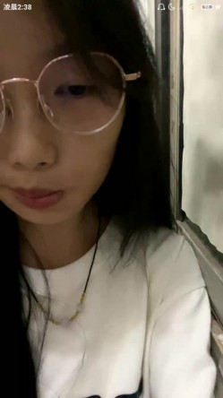 ️正宗大学生宿舍直播【困困兔】道具狂插流白浆，眼镜妹，室友睡着偷偷脱光，身材不错诱人 截图5