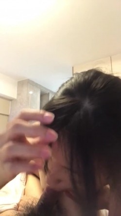 云盘高质露脸泄密天津民航大学校花清纯女大生【崔某洁】被包养关系破裂后不雅私拍遭流出，啪啪3P口活给力相当反差 截图13