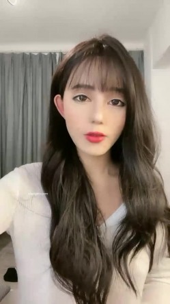 女神降临，明星气质顶级身材，人气大美人【小福贵儿】罕见大尺度，裸艳舞诱惑、道具紫薇、无套啪啪，高潮脸爽死人 截图3