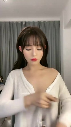 女神降临，明星气质顶级身材，人气大美人【小福贵儿】罕见大尺度，裸艳舞诱惑、道具紫薇、无套啪啪，高潮脸爽死人 截图11