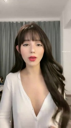 女神降临，明星气质顶级身材，人气大美人【小福贵儿】罕见大尺度，裸艳舞诱惑、道具紫薇、无套啪啪，高潮脸爽死人 截图16