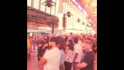 推特风韵人妻，【妻子的情欲世界】福利合集，各种透视装，大胆出街乳头激凸，与路人合影，玩得就是心跳！ 截图8