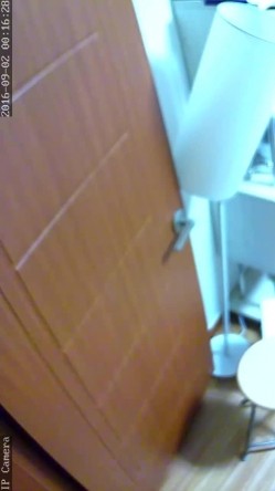 【破解摄像头】韩G居家摄像头破解 良家女人们在没有防备状态下各种喷血画面合集 截图9