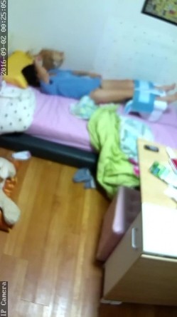 【破解摄像头】韩G居家摄像头破解 良家女人们在没有防备状态下各种喷血画面合集 截图16