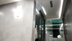 大神潜入国内洗浴中心更衣室化妆间贴身偷拍美女 差点被凑上来的少妇发现 截图11