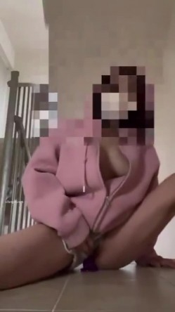 NTR绿帽骚妻【RinYu林语】福利，稀缺纯M调教母狗，极品身材，你的女神，富人精盆 截图5