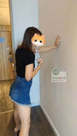推特顶级NTR绿帽奴【小气质夫妇】绝版私拍，露出爱好者绿帽成瘾老公情人三人行其乐融融 截图1