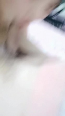 白色透明情趣衣，瘦脸兔牙妹妹，第一视角精湛绝佳口技，口爆一嘴 截图15