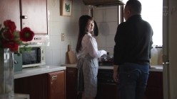 CAWD-215 日雇い派遣で食いつなぐ孤独な初老中年と隣に住む女子学生が学校サボってひたすら中 截图8