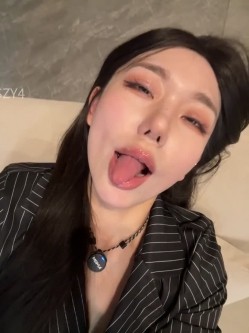 ️御姐女神【jiajia_L】健身女神超高颜值健身房漏出骚货母狗御姐 截图2