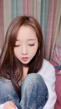 校园美女【符真】白月光女神 甜美尤物 白皙酥胸 近距特写 跳蛋狂震流白浆 截图8