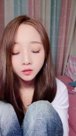 校园美女【符真】白月光女神 甜美尤物 白皙酥胸 近距特写 跳蛋狂震流白浆 截图10