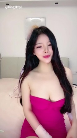 顶级高端援交女【柚俞】G奶绿播尤物下海太特么漂亮了美乳粉穴美翻了揉奶道具自慰看的鸡儿也发火 截图8