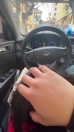 宾利车主肆意妄为约炮外围女车震深喉口爆 按着头使劲裹 果然是车标决定女人质量 截图3