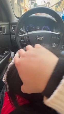 宾利车主肆意妄为约炮外围女车震深喉口爆 按着头使劲裹 果然是车标决定女人质量 截图11