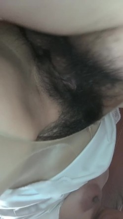 【剧情演绎】大奶下垂乳晕大大的美母 会吃吊超骚超淫荡，被大屌艹得哇哇大叫！ 截图16