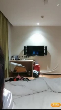 极品高颜冷艳御姐，反差小妈感女主播「金刚护撸娃」「小奶猫」密码房激情淫语撩骚，和姐妹下海大秀，互舔互口 截图8