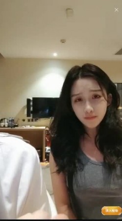 极品高颜冷艳御姐，反差小妈感女主播「金刚护撸娃」「小奶猫」密码房激情淫语撩骚，和姐妹下海大秀，互舔互口 截图9