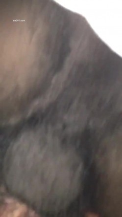 漂亮熟女人妻吃鸡啪啪 开房偷情黑祖宗 乌黑大鸡吧操的很舒坦很享受 截图10