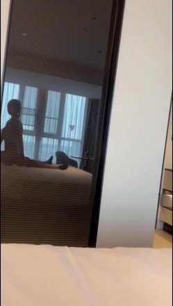 济南水蜜桃绿帽夫妻，单男没有感情只是抽插，插到夫人高潮喷水，太猛了 89P 截图14