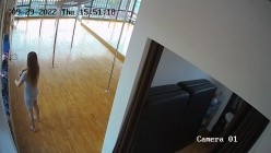 【破解摄像头】舞蹈室小姐姐各种舞蹈练功换衣服 截图1