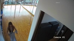 【破解摄像头】舞蹈室小姐姐各种舞蹈练功换衣服 截图9