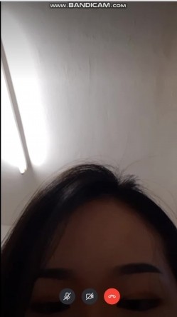 堪比果条 ️的网络招聘模特视频面试被泄露流出明星气质美女黄X惠360度裸露特写，附生活照 截图5
