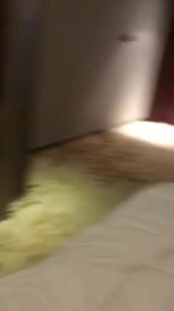 一顿猛操良家人妻，叫床异常风骚，啊啊啊啊叫个不停，大鸡巴让人妻爽翻了！ 截图6
