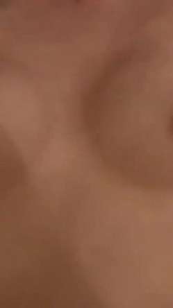 一顿猛操良家人妻，叫床异常风骚，啊啊啊啊叫个不停，大鸡巴让人妻爽翻了！ 截图8