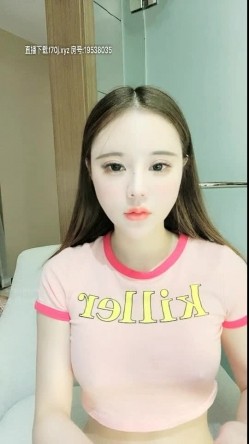 鹅蛋脸整过容的娃娃脸女神 坚挺的巨乳 典型的童颜巨乳 小穴粉得过分 加上筷子版的长美腿 简直就是人间般尤物 截图7
