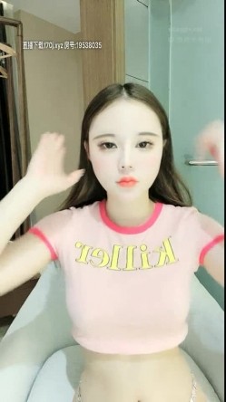 鹅蛋脸整过容的娃娃脸女神 坚挺的巨乳 典型的童颜巨乳 小穴粉得过分 加上筷子版的长美腿 简直就是人间般尤物 截图9