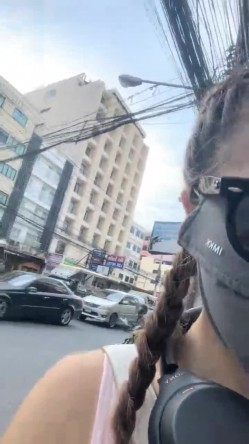 重磅，火爆健身尤物，【健身桃桃】，高端场会牛郎嗑药操喷，欲望得到了充分释放，水不停，被操的高潮好多次 截图9