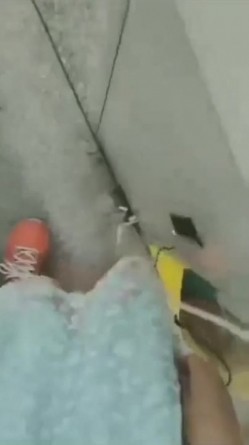 小学老师在教室上课时发骚用小怪兽自慰还把丝袜和短裤脱了我咋没碰到这样的老师 截图2