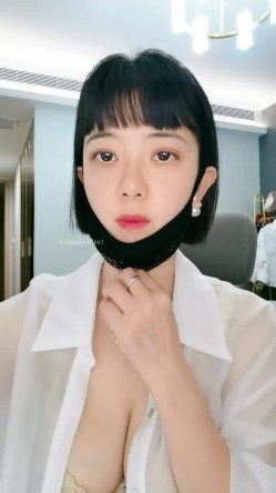 推荐！G奶女神！奶子超级大~【暖暖】揉穴自慰！撸到肾虚，纯天然无添加，白得能看到血管，超赞 截图1