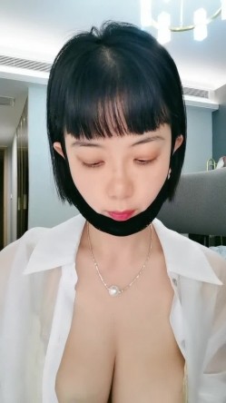 推荐！G奶女神！奶子超级大~【暖暖】揉穴自慰！撸到肾虚，纯天然无添加，白得能看到血管，超赞 截图2