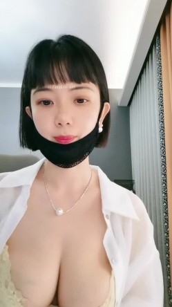 推荐！G奶女神！奶子超级大~【暖暖】揉穴自慰！撸到肾虚，纯天然无添加，白得能看到血管，超赞 截图5