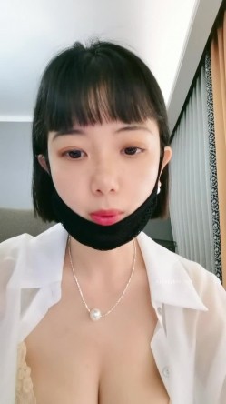 推荐！G奶女神！奶子超级大~【暖暖】揉穴自慰！撸到肾虚，纯天然无添加，白得能看到血管，超赞 截图7