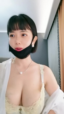 推荐！G奶女神！奶子超级大~【暖暖】揉穴自慰！撸到肾虚，纯天然无添加，白得能看到血管，超赞 截图11
