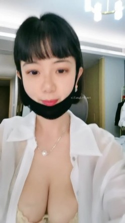 推荐！G奶女神！奶子超级大~【暖暖】揉穴自慰！撸到肾虚，纯天然无添加，白得能看到血管，超赞 截图14